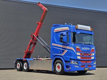 R580 V8 6x2 HIAB HOOKLIFT / RETARDER